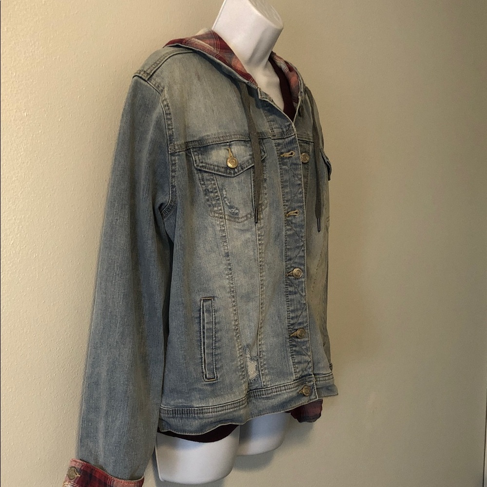 Maurice’s Jacket - Picture 4 of 6